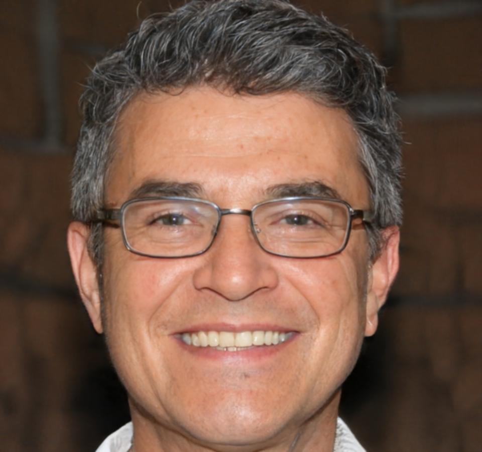Carlos Mendoza, Director de Estrategia Financiera